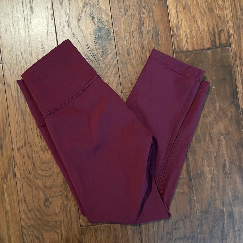 Lululemon Wunder Under red merlot crop leggings size 4